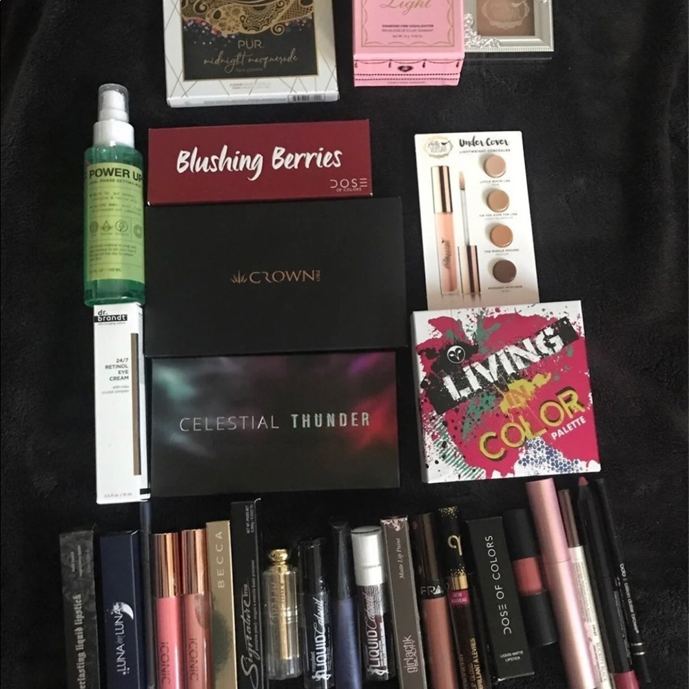 High End Makeup Lot - Picture 2 of 6